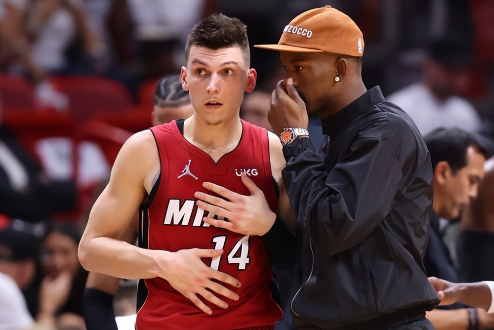 与即将成型 与即将成型